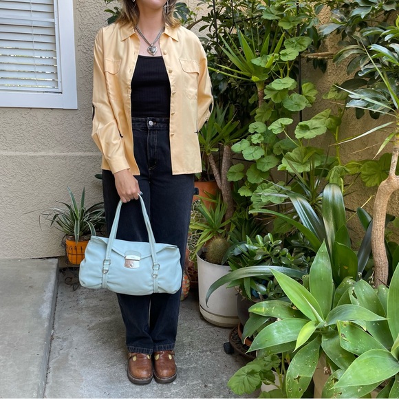 Vintage baby blue/silver Prada leather bag with certificate of authenticity - Picture 17 of 17